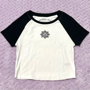 Aeropostale Black and White Sun Print Raglan Tee
